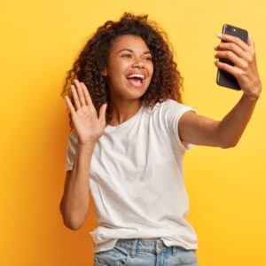 How to say hello in portuguese